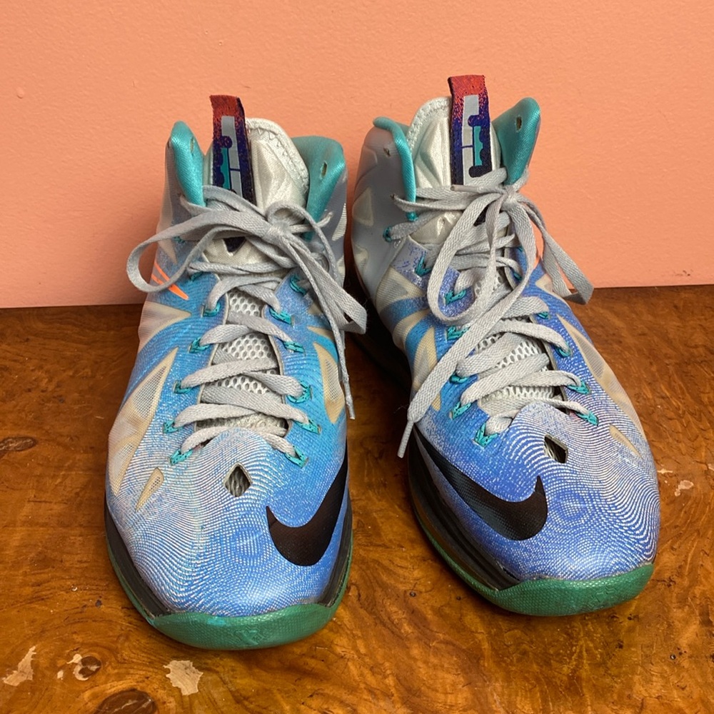 Nike Lebron 10 Pure Platinum 541100-008 Men’s Size 10 Basketball Shoes  (Flaws)